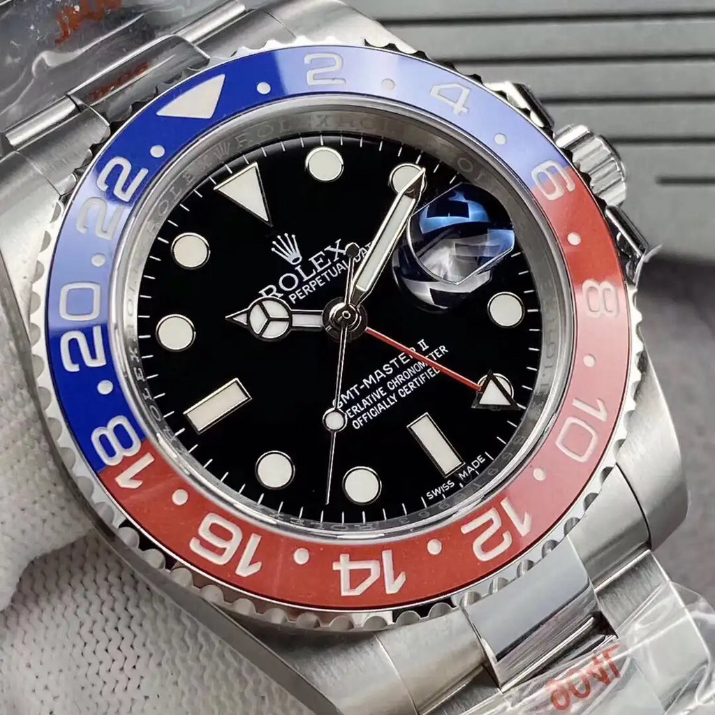 Rolex GMT-Master II “Pepsi” Oyster, 40mm